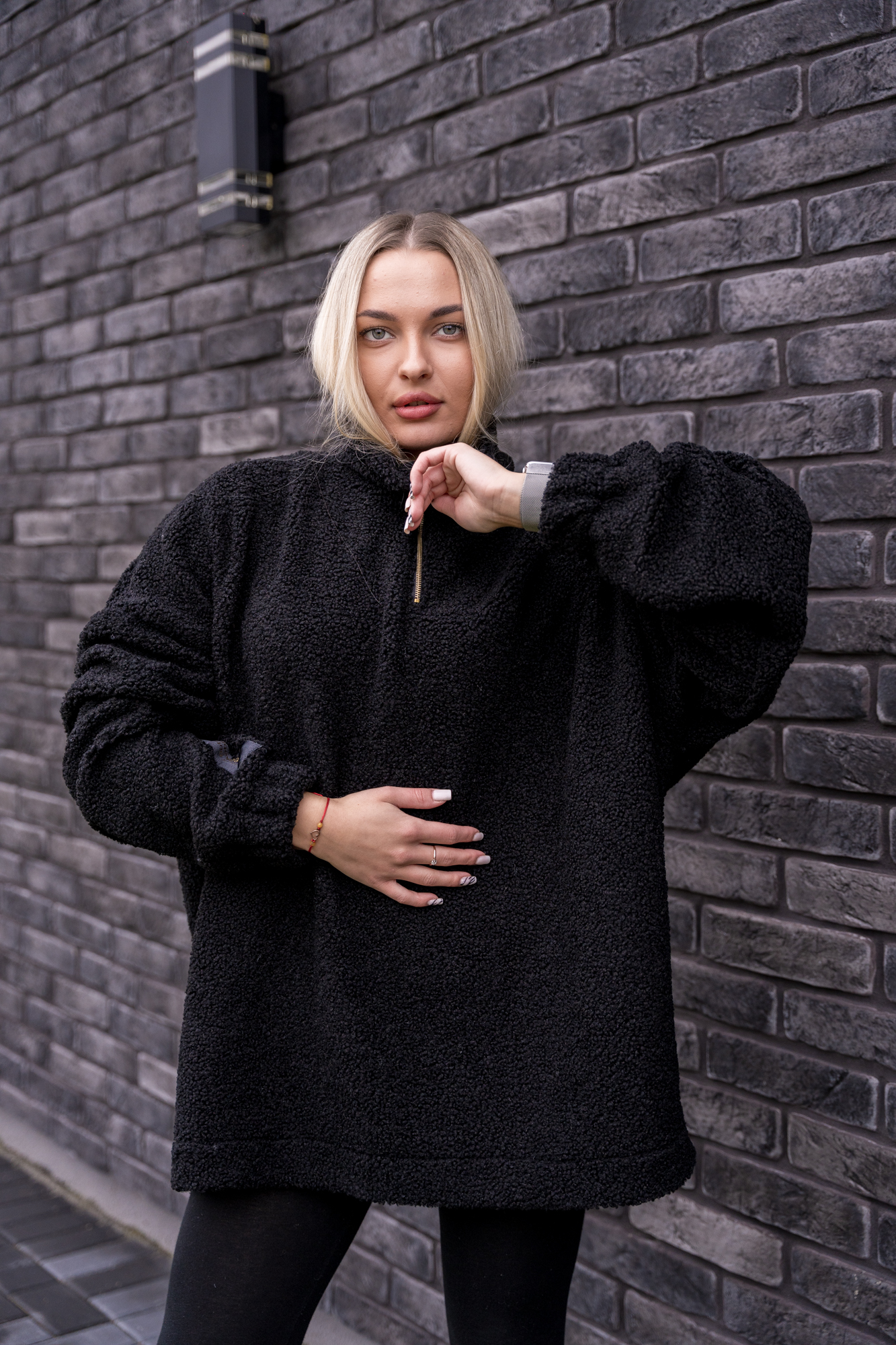 ELABÉ Teddy džemperis „Black Cloud“