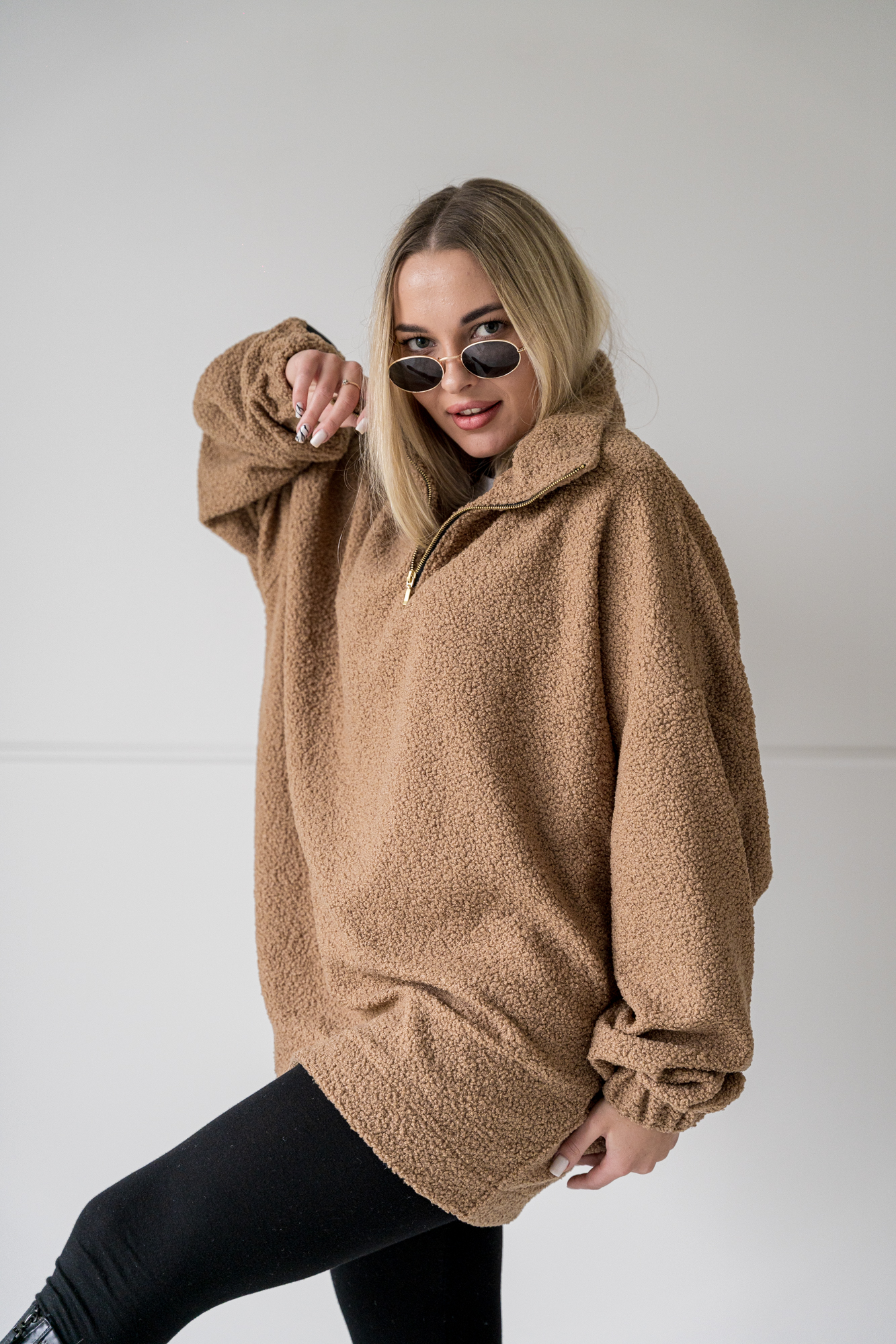 ELABÉ Teddy džemperis „Brown Cloud“